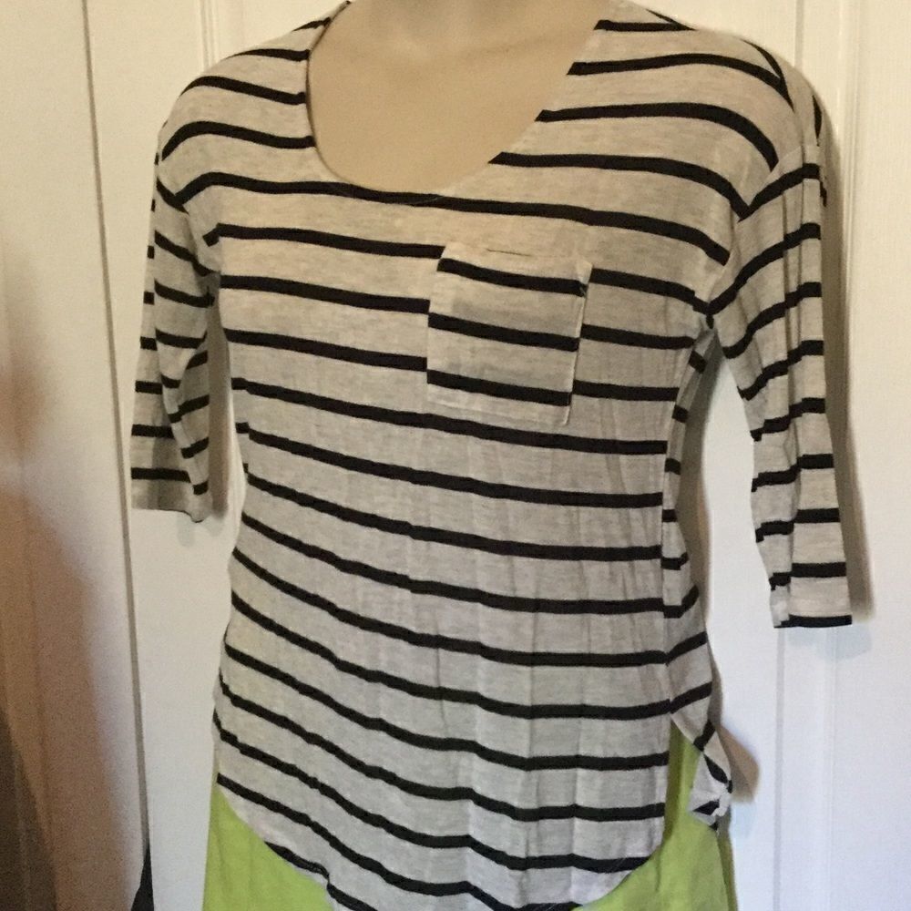 Paper + Tee Striped Zip Back 3/4 Sleeve Top